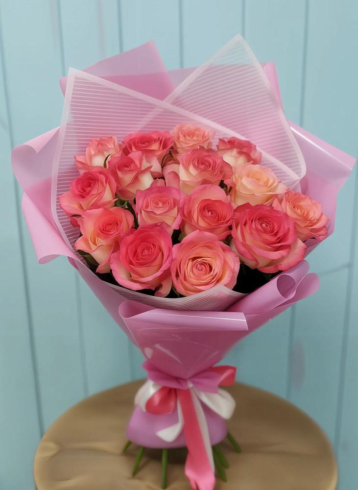 Букет 15 Розовых роз Равель в Баклановской Ставропольского края