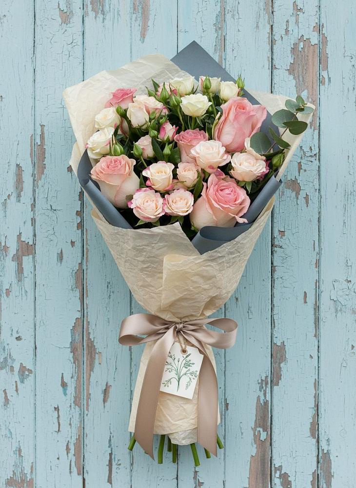 Букет цветов из: Розы в Баклановской Ставропольского края