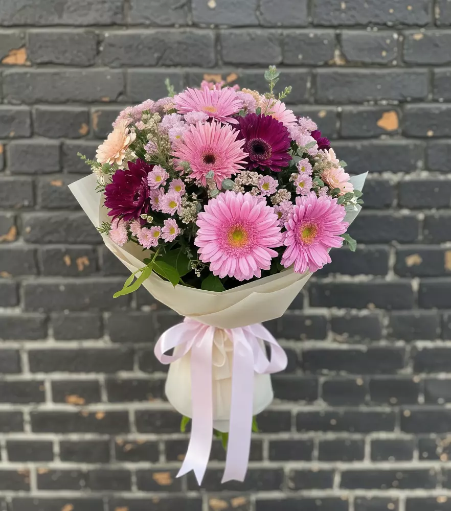 Букет цветов из: Герберы и Хризантемы в Баклановской Ставропольского края