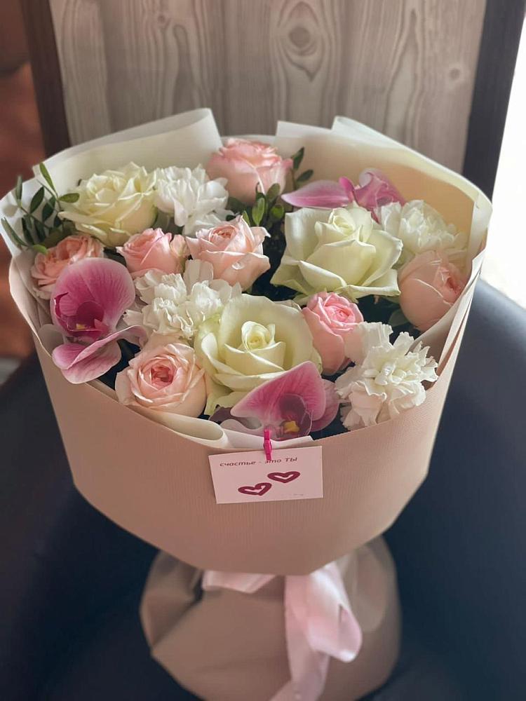 Букет цветов из: Орхидеи, Розы и Гвоздики в Баклановской Ставропольского края