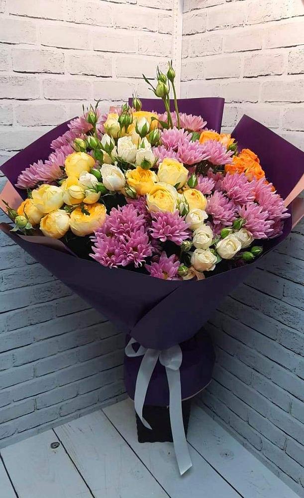 Букет цветов из: Хризантемы и Розы в Баклановской Ставропольского края