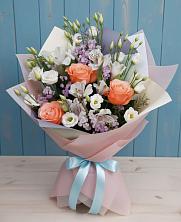 Букет цветов из:  Лизиантусы, Розы, Альстромерии и Гипсофила в Баклановской Ставропольского края