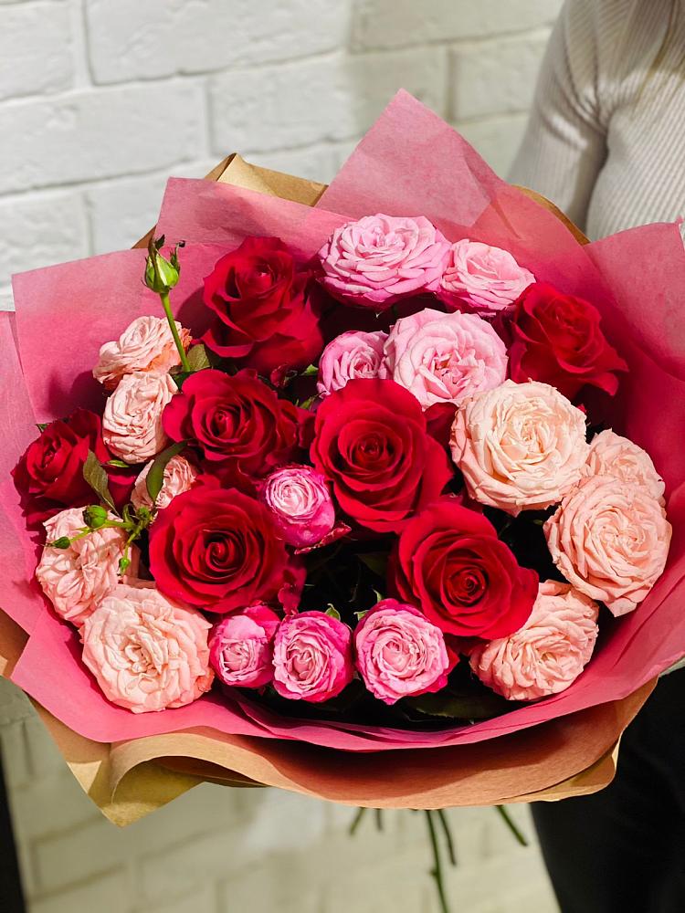 Букет цветов из: Розы в Баклановской Ставропольского края