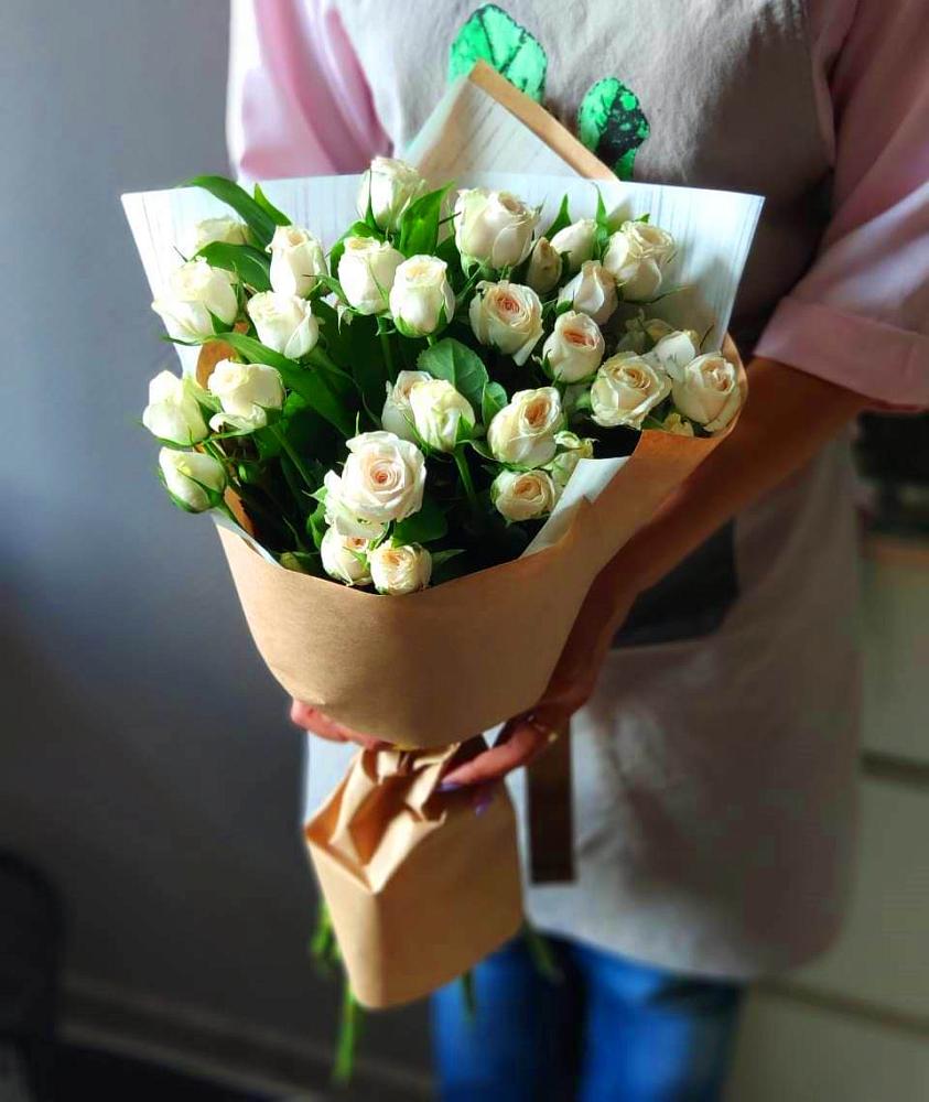 Букет цветов из: Розы в Баклановской Ставропольского края