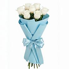 Букет 7 белых роз Проуд в Баклановской Ставропольского края