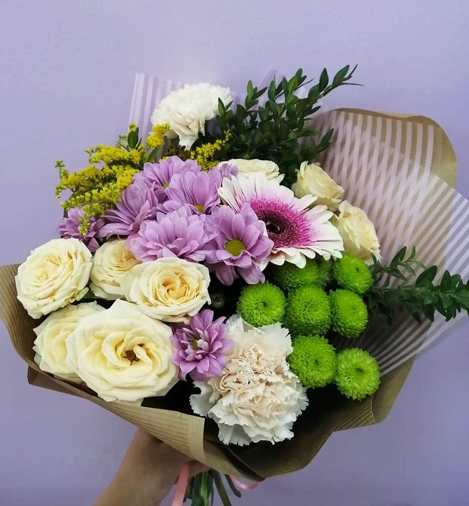 Букет цветов из: Хризантемы, Розы, Гвоздики и Герберы в Баклановской Ставропольского края