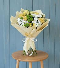 Букет цветов из:  Хризантемы и Розы в Баклановской Ставропольского края