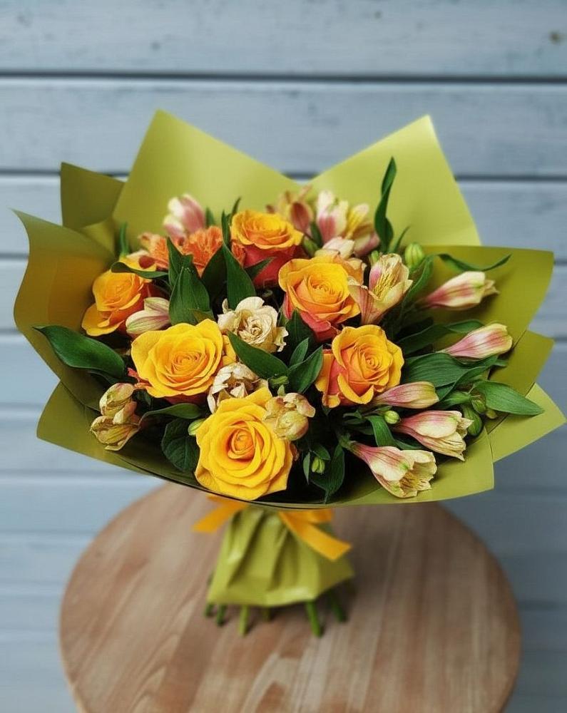 Букет цветов из: Альстромерии и Розы в Баклановской Ставропольского края