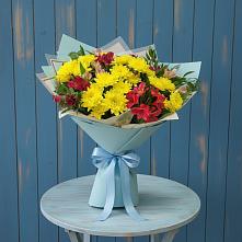 Букет цветов из:  Альстромерии и Хризантемы в Баклановской Ставропольского края