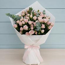 Букет цветов из:  Розы в Баклановской Ставропольского края