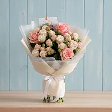 Букет цветов из:  Розы в Баклановской Ставропольского края