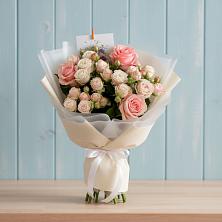 Букет цветов из:  Розы в Баклановской Ставропольского края