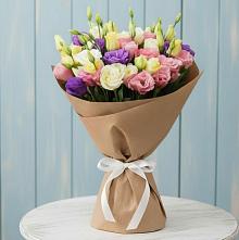 Букет цветов из:  Лизиантусы в Баклановской Ставропольского края