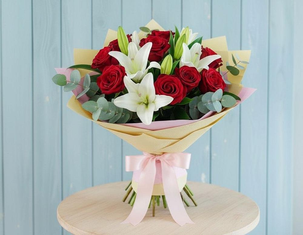 Букет цветов из: Лилии и Розы в Баклановской Ставропольского края